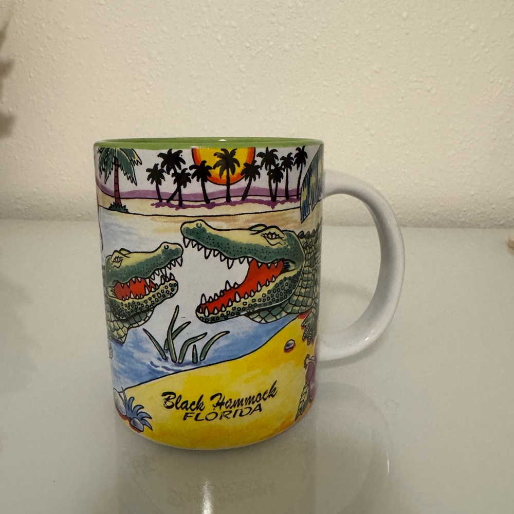 Florida Alligator Souvenir Coffee Mug. Black Hammock, FL
